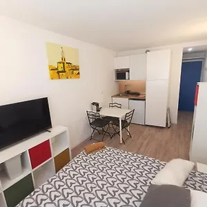 Neuf Equipe A 600m De La Gare St Charles Marseille